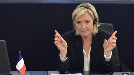 Marine Le Pen participe à une session plénière du Parlement européen, le 5 juillet 2016, à Strasbourg (Bas-Rhin). (PATRICK HERTZOG / AFP)