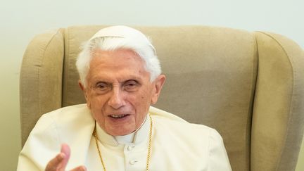 L'ancien pape Benoit XVI au Vatican, le 1er juin 2018. (DANIEL KARMANN / DPA)