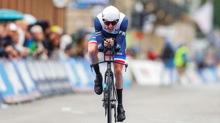 Mattis Lebeau termine son contre-la-montre à Zurich lors des Championnats du monde de paracyclisme le 23 septembre 2024. (ED SYKES/SWPIX.COM/SHUTTERSTOCK/ / SIPA)