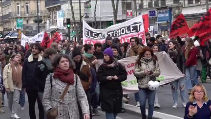 Éducation nationale : les enseignants ont manifesté contre la réforme du collège (franceinfo)