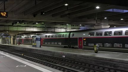 SNCF : un conducteur se suicide en plein trajet (franceinfo)