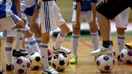 Pour beaucoup de jeunes footballeurs, les Bleus champions du monde sont devenus de vrais exemples à suivre. (Illustration) (TOSHIFUMI KITAMURA / AFP)