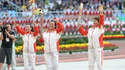 La Chinoise Wang Junxia (à gauche sur la photo) aurait avoué s'être dopée (LI GANG / XINHUA)