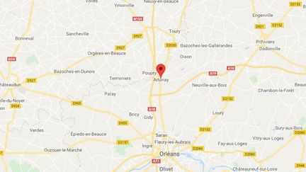 Le TER avait été arrêté à la gare d'Artenay dans le Loiret (GOOGLE MAPS)