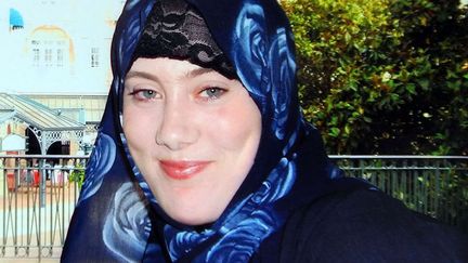 Clich&eacute; diffus&eacute; par Interpol de la Britannique&nbsp;Samantha Lewthwaite, surnomm&eacute;e la "veuve blanche". Elle est soup&ccedil;onn&eacute;e d'avoir particip&eacute; &agrave; l'attaque d'un centre commercial &agrave; Nairobi (Kenya) qui a fait au moins 67 morts. (REX / SIPA)