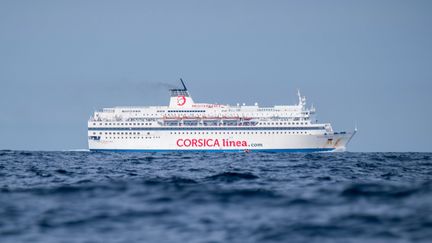 Le ferry "Méditerranée" près de Marseille, le 20 août 2019. (CHRISTOPHE SIMON / AFP)