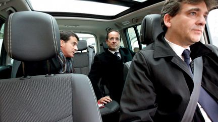 26 novembre 2011, 17h33. L'entente retrouv&eacute;e. Apr&egrave;s s'&ecirc;tre affront&eacute;s pendant la primaire, Fran&ccedil;ois, Montebourg et Valls se comportent comme trois vieux copains. (STEPHANE RUET)