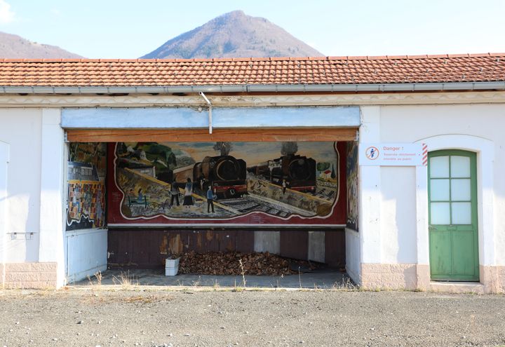 La gare de Veynes (Hautes-Alpes), le 28 mars 2019. (ELISE LAMBERT/FRANCEINFO)