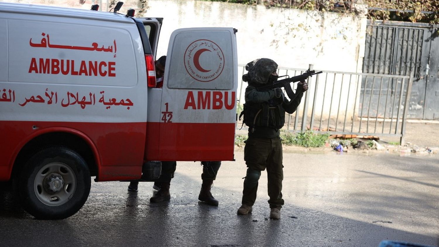 Guerre Entre Israël Et Le Hamas 6 Personnes Tuées Dans Une Frappe Sur Une Ambulance Dans La