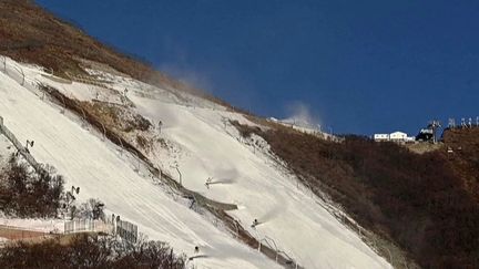 JO Pékin : la neige 100% artificielle des pistes de ski créent la polémique