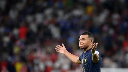 Kylian Mbappé lors du huitième de finale de Coupe du monde entre la France et la Pologne au stade Al-Thumama de Doha, le 4 décembre 2022. (FRANCK FIFE / AFP)