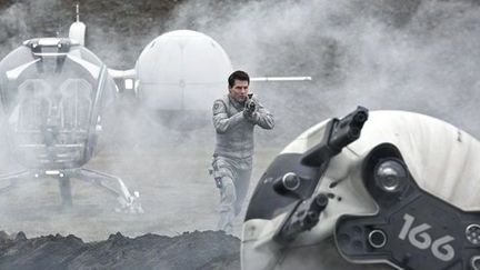 Tom Cruise dans "Oblivion " de Joseph Kosinski
 (Universal Pictures International France )