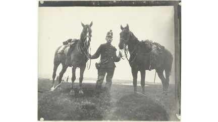 Breitner avait une passion pour les chevaux. Il a beaucoup photographié les chevaux de militaires. De Paris, il a rapporté des images de rues pleines de chevaux tirant calèches et charrettes.
 (Collection Rijksmuseum, Amsterdam)