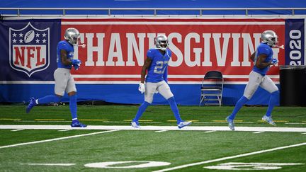 Les joueurs des Lions de Detroit avant leur match de Thanksgiving contre les Texans de Houston, le 26 novembre 2020. (NIC ANTAYA / GETTY IMAGES NORTH AMERICA)