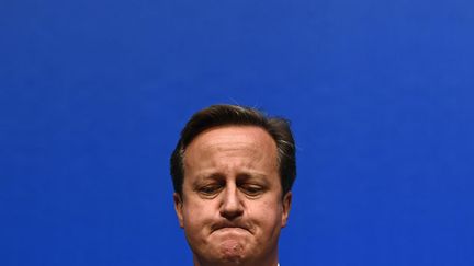 &nbsp; (David Cameron en meeting de la dernière chance lundi à Aberdeen, en Ecosse © REUTERS/Dylan Martinez)