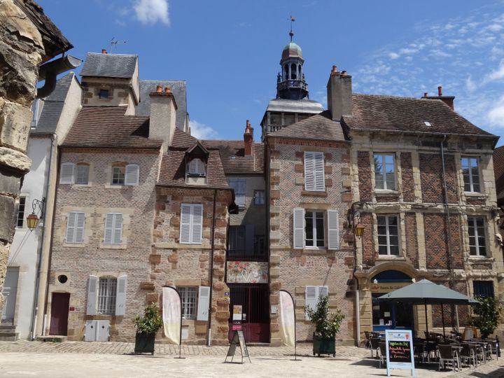 Le centre médiéval de Moulins (Office de tourisme de Moulins)