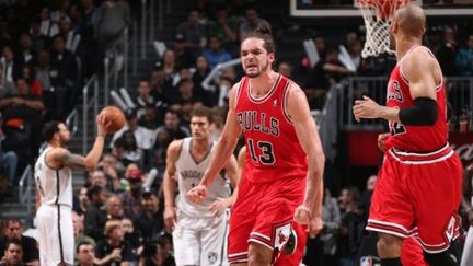 Joachim Noah a éclaboussé la rencontre face à Brooklyn de sa classe et permis a Chicago de se qualifier pour le 2e tour. 