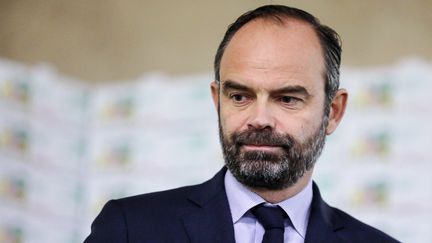 Édouard Philippe au chevet des policiers agressés