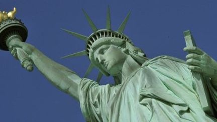 Une vue de la Statue de la Liberté, l'un des symboles les plus reconnaissables de l'Amérique. (AFP PHOTO / TIMOTHY CLARY)