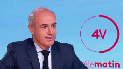 Vendredi 21 octobre, Olivier&nbsp;Marleix, président du groupe&nbsp;LR&nbsp;à l'Assemblée nationale, est l'invité des "4 Vérités" sur France 2. (FRANCE 2)