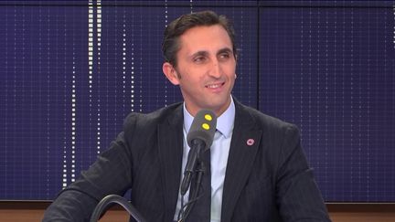 Le&nbsp;député LR du Vaucluse Julien Aubert, le 28 novembre 2018 sur franceinfo. (FRANCEINFO / RADIOFRANCE)