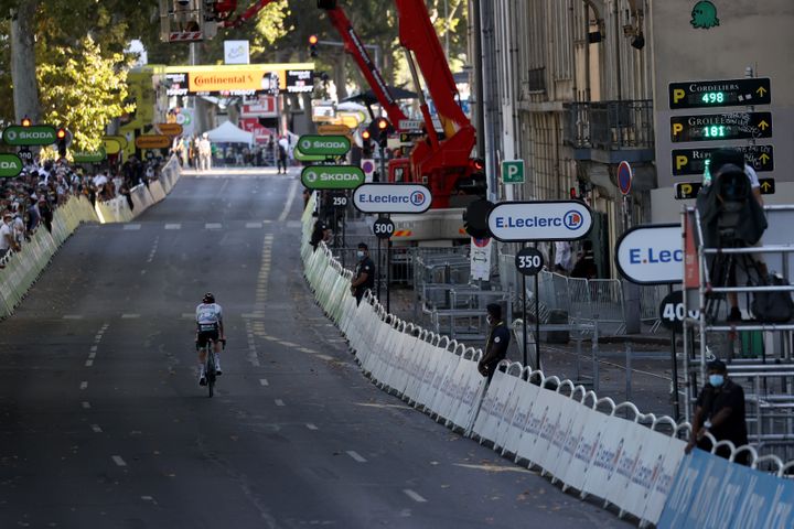 Soren Kragh Andersen s'impose en solitaire à Lyon (KENZO TRIBOUILLARD / AFP)