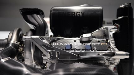 A Formula 1 engine designed by Renault Sport, presented on December 18, 2014 at the Viry-Châtillon site (Essonne). (FRANCK FIFE / AFP)