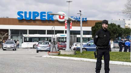 Une prise d'otages avait eu lieu dans un supermarché de Trèbes (Aude), à proximité de Carcassonne, le 23 mars 2018.&nbsp; (IDRISS BIGOU-GILLES / HANS LUCAS)