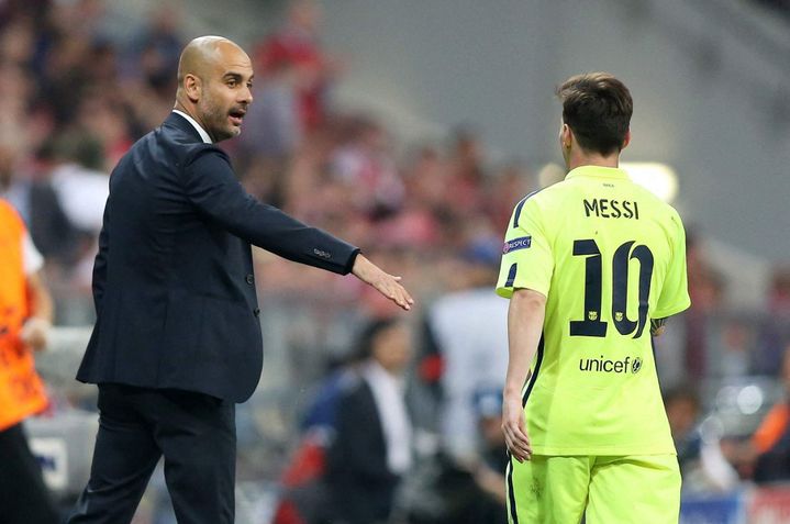 Pep Guardiola et Lionel Messi, lors de la demi-finale retour de Ligue des champions entre le Bayern Munich et le FC Barcelone, le 12 mai 2015. (FIRO/SEBASTIAN EL-SAQQA / AUGENKLICK/FIRO SPORTPHOTO)