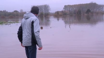 Inondations dans le Pas-de-Calais : en attendant la décrue, les sinistrés découvrent l’étendue des dégâts (franceinfo)