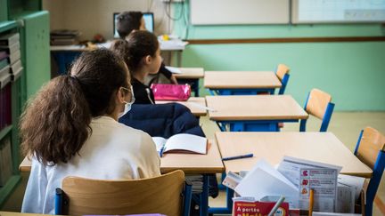 Une salle de classe d'une école de Vesoul (Haute-Saône), 14 mai 2020. Photo d'illustration. (JEAN-FRANÇOIS FERNANDEZ / RADIO FRANCE)