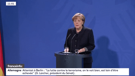 Angela Merkel tient une conférence de presse après l'attaque au camion à Berlin, le 20 décembre 2016.&nbsp; (FRANCEINFO)