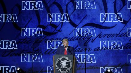 Donald Trump s'exprime devant le premier lobby américain des armes, la NRA, à Houston (Texas), le 27 mai 2022. (MICHAEL WYKE / AP / SIPA)