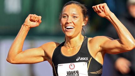 Lolo Jones c&eacute;l&egrave;bre sa qualification pour les JO de Londres&nbsp;&agrave; Eugene&nbsp;(Oregon, Etats-Unis), le 23 juin 2012. (CHRISTIAN PETERSEN / GETTY IMAGES NORTH AMERICA)