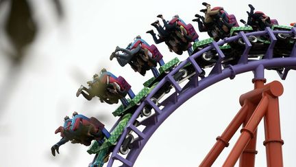 Les montagnes russes du premier parc d'attractions Wanda à Nanchang. Les plus grandes de Chine selon le groupe de Wang Jianlin
 (Mark Schiefelbein / AP / SIPA)