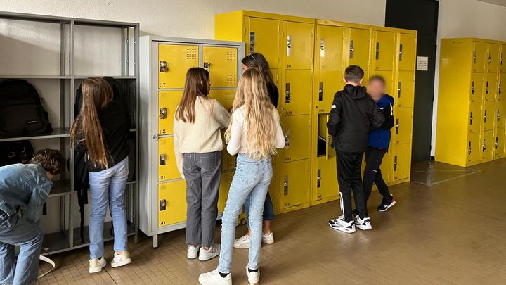 Students' lockers at Langeac college (Haute-Loire), September 2024 (NOEMIE BONNIN / FRANCEINFO / RADIO FRANCE)