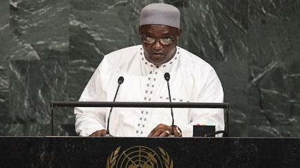 Le président gambien Adama Barrow à la tribune de l'ONU le 19 septembre 2017. (Jewel SAMAD / AFP)