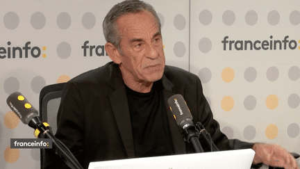 Thierry Ardisson, coproducteur, co-auteur et narrateur de "L'age d'or de la pub". (FRANCEINFO / RADIO FRANCE)