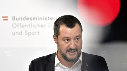 Le ministre italien de l'Intérieur, Matteo Salvini, le 14 septembre 2018, à&nbsp;Vienne, en Autriche. (HERBERT NEUBAUER / APA)