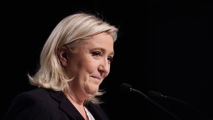  Marine Le Pen le 6 décembre&nbsp;2015 à&nbsp;Henin-Beaumont. (DENIS CHARLET / AFP)