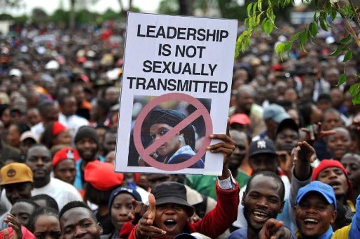 À Harare, la capitale, le 18 novembre 2017. ( Zinyange Auntony/AFP)