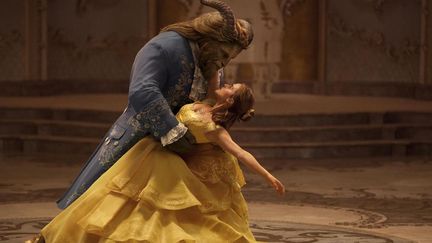 Dan Stevens et Emma Watson dans "La Belle et la Bête" de Bill Condon
 (Walt Disney Pictures)