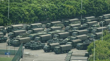 Crise à Hong Kong : une intervention militaire chinoise se prépare-t-elle à la frontière ?