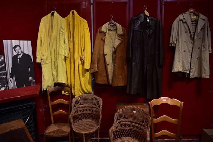 Vente à Drouot de souvenirs de Montand et Signoret, juin 2017
 (CHRISTOPHE ARCHAMBAULT / AFP)