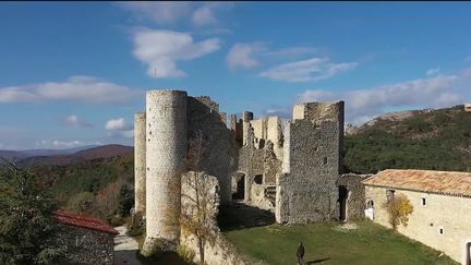 La commune de&nbsp;Bargème, située dans les hauteurs du département du Var, possède une histoire très riche, débutant dès le&nbsp;Moyen-âge. (FRANCE 2)