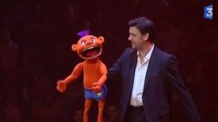 Serge Massot, ventriloque au  cirque Arlette Gruss
 (Culturebox)