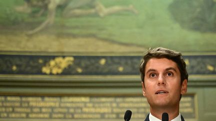 Le ministre de l'Education nationale, Gabriel Attal, lors d'un discours devant les recteurs des différentes académies, à la Sorbonne, à Paris, le 24 août 2023. (EMMANUEL DUNAND / AFP)