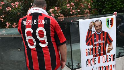 Silvio berlusconi et le Milan AC, bientôt de l'histoire ancienne. (GIUSEPPE CACACE / AFP)