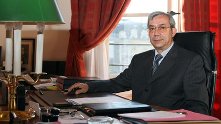 L'avocat g&eacute;n&eacute;ral &agrave; la Cour de cassation Gilbert Azibert, le 24 juillet 2008 &agrave; Paris.&nbsp; (THOMAS COEX / AFP)