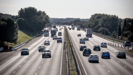 Sur l'autoroute A 9 en direction de l'Espagne au niveau de Fabregues (Hérault), le 17 février 2021. (BENJAMIN POLGE / HANS LUCAS / AFP)